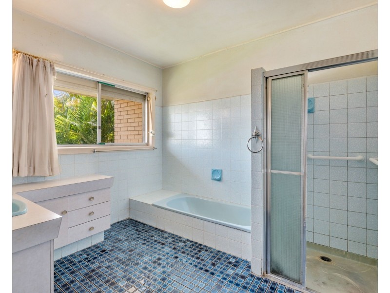 63 Adelaide Street, Carina QLD 4152