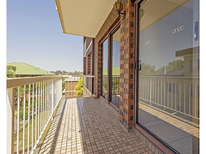 3/304 Cavendish Road, Coorparoo QLD 4151