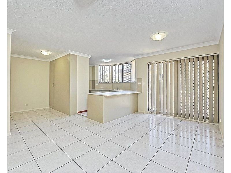 3/304 Cavendish Road, Coorparoo QLD 4151