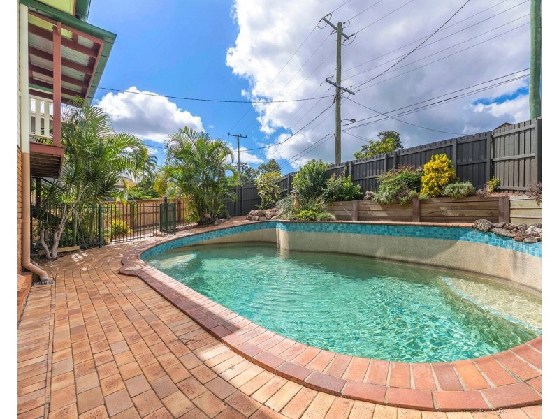 73 Bundah Street, Camp Hill QLD 4152