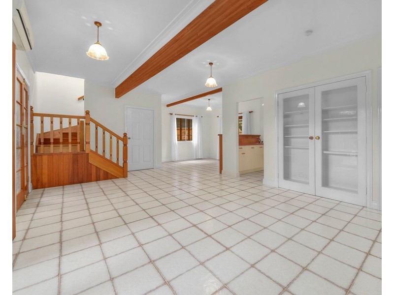 73 Bundah Street, Camp Hill QLD 4152