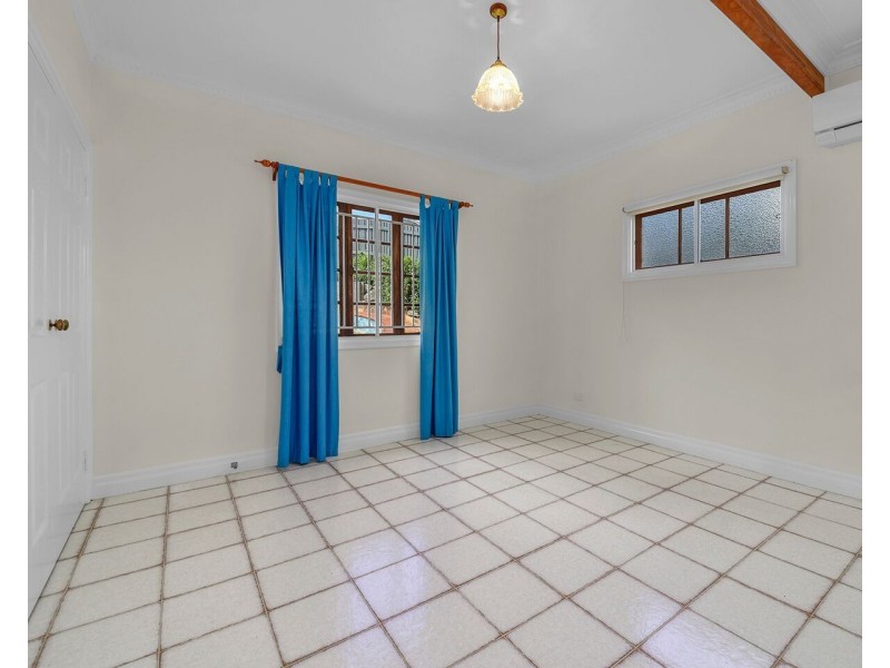 73 Bundah Street, Camp Hill QLD 4152