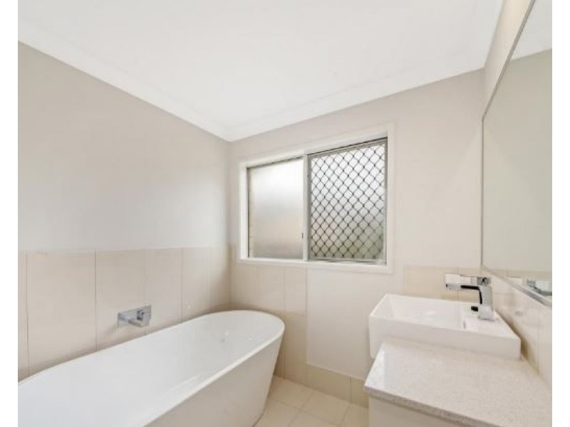 161 Gallipoli Road, Carina Heights QLD 4152