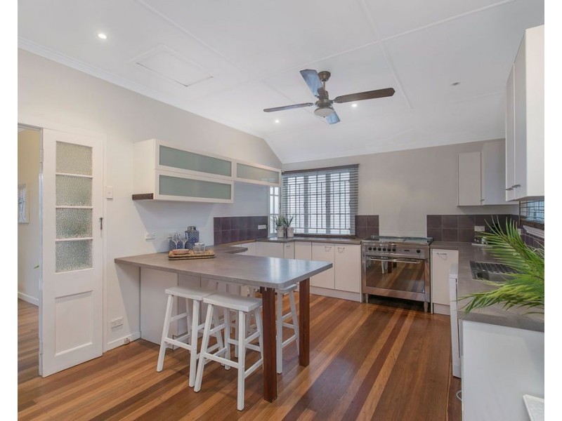 30 Clearview Terrace, Seven Hills QLD 4170