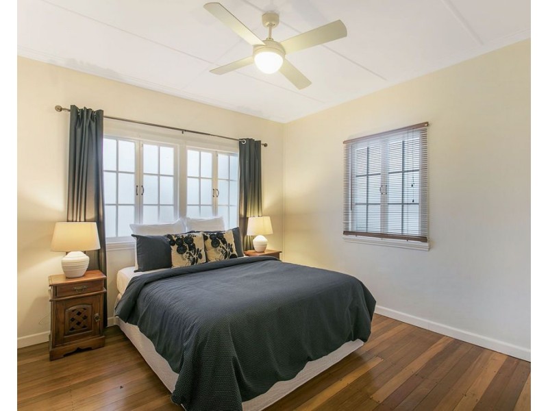 30 Clearview Terrace, Seven Hills QLD 4170