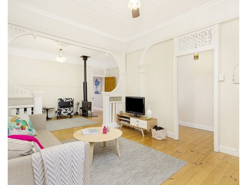 28 Shakespeare Street, Coorparoo QLD 4151