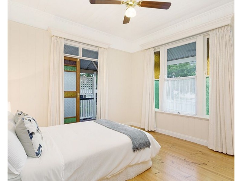 28 Shakespeare Street, Coorparoo QLD 4151