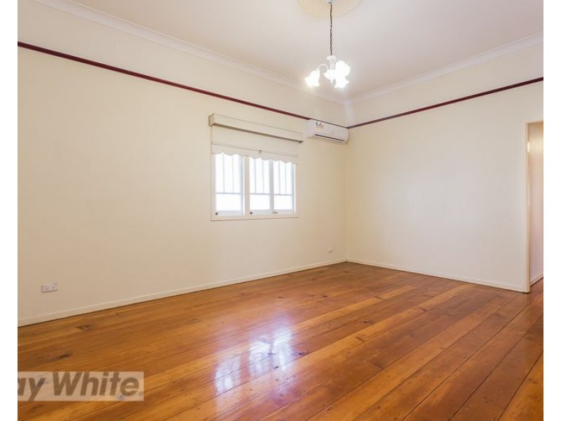 14 St Leonards Street, Coorparoo QLD 4151