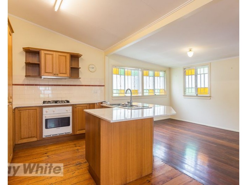 14 St Leonards Street, Coorparoo QLD 4151