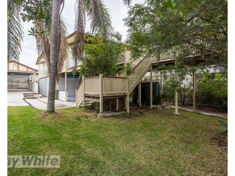 14 St Leonards Street, Coorparoo QLD 4151
