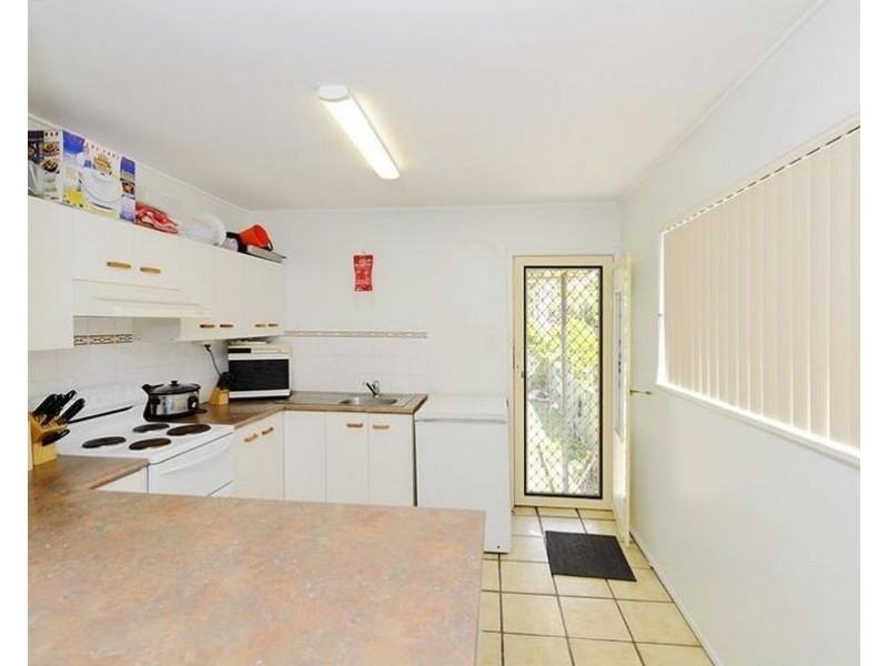 14 Nursery Road, Holland Park West QLD 4121