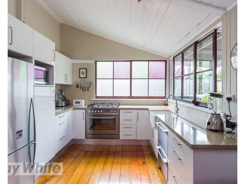 25 Deshon Street, Woolloongabba QLD 4102