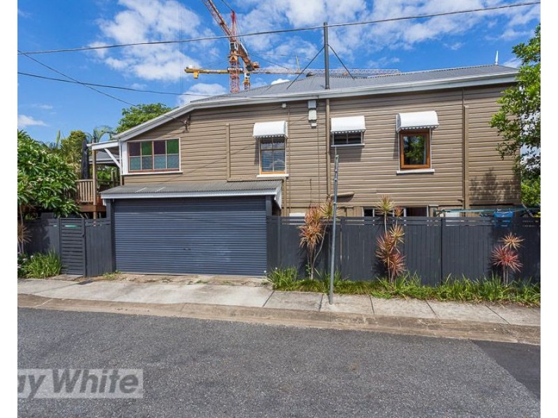 25 Deshon Street, Woolloongabba QLD 4102