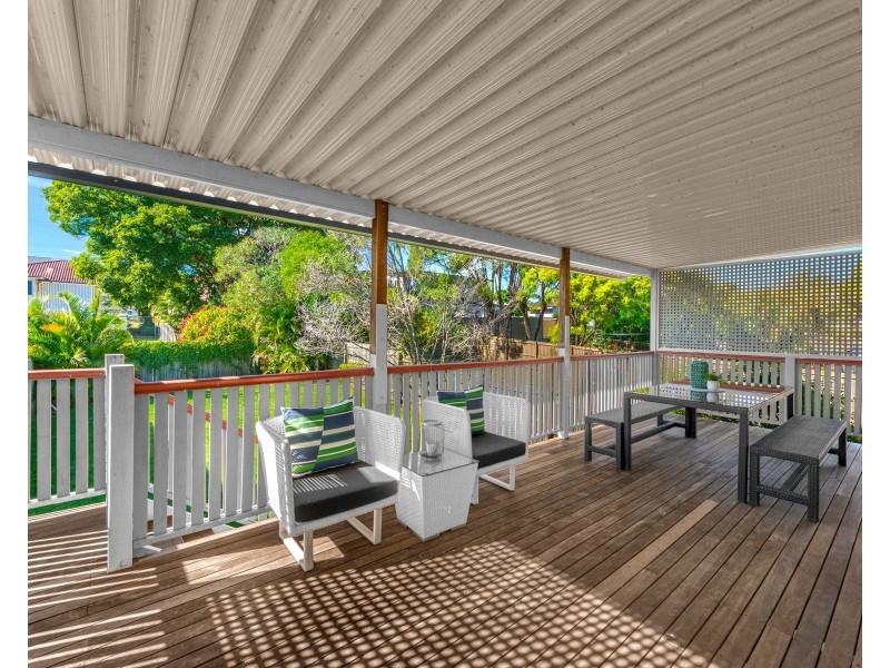 20 Herbert Street, Camp Hill QLD 4152