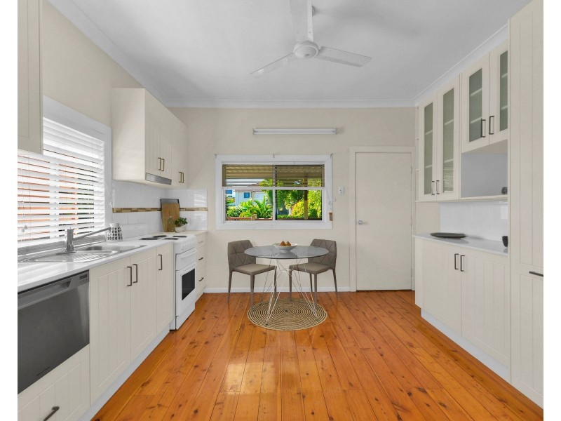 20 Herbert Street, Camp Hill QLD 4152