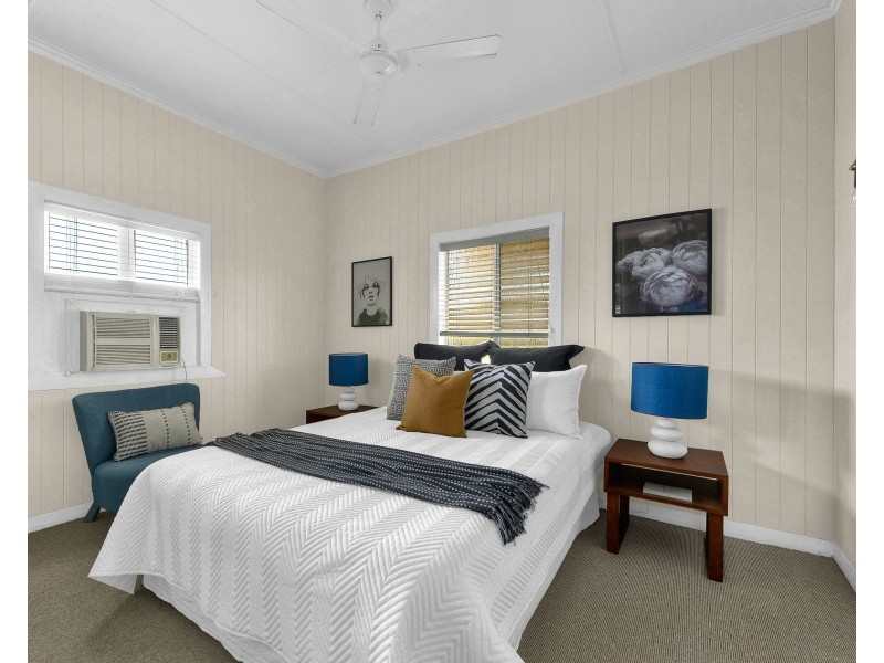 20 Herbert Street, Camp Hill QLD 4152