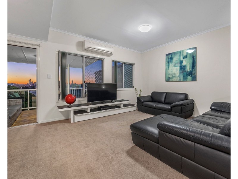 1/52 Chatsworth Road, Greenslopes QLD 4120