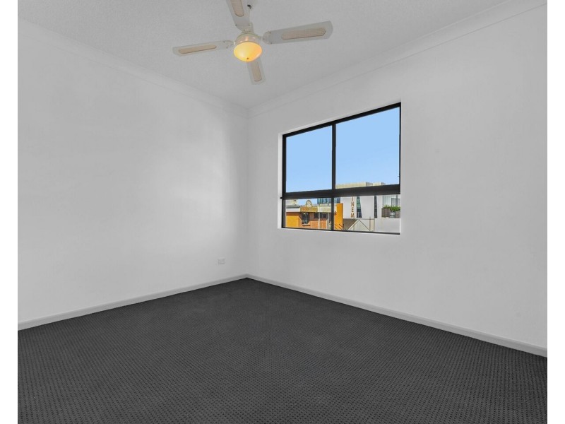 22/15 Kitchener Street, Coorparoo QLD 4151