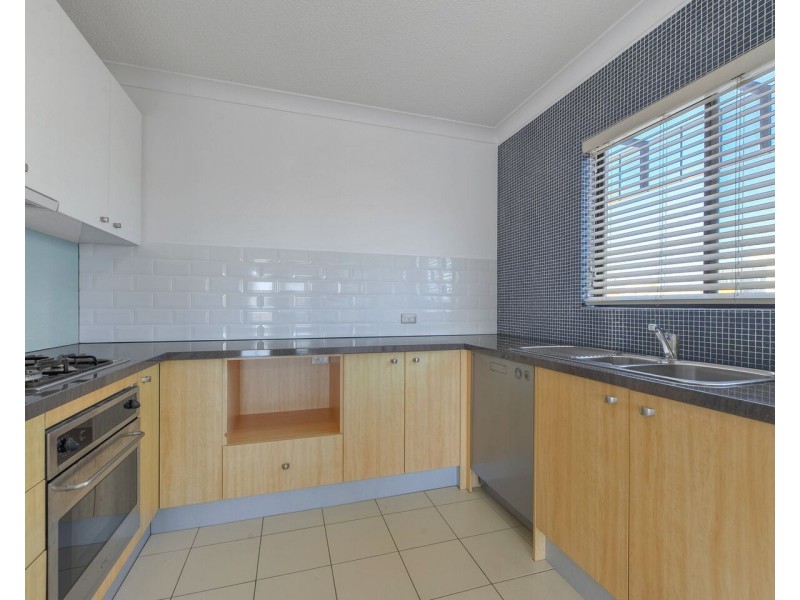 22/15 Kitchener Street, Coorparoo QLD 4151