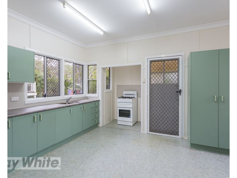 3 Mapleton Street, Mount Gravatt East QLD 4122