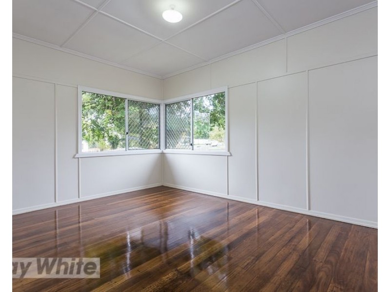 3 Mapleton Street, Mount Gravatt East QLD 4122