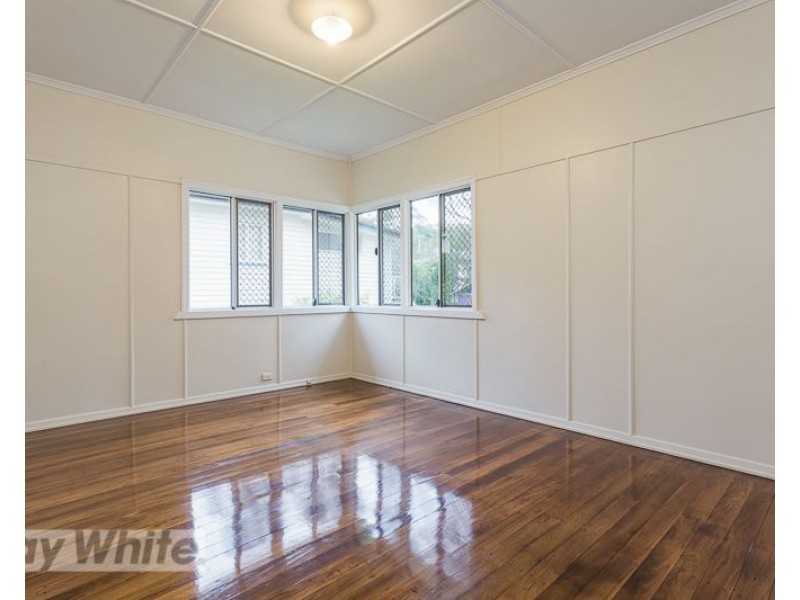 3 Mapleton Street, Mount Gravatt East QLD 4122