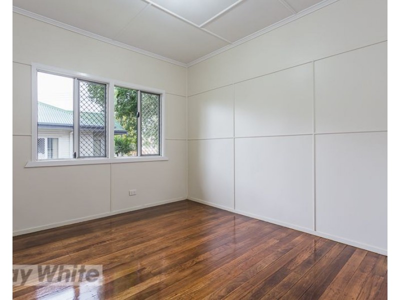 3 Mapleton Street, Mount Gravatt East QLD 4122