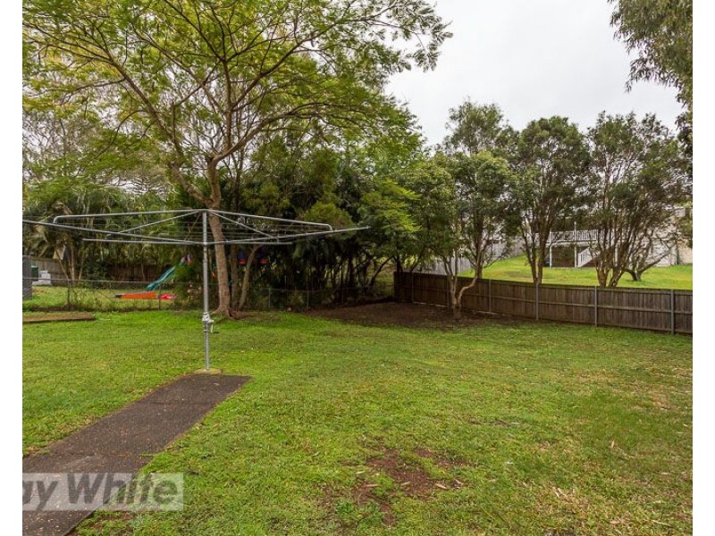 3 Mapleton Street, Mount Gravatt East QLD 4122