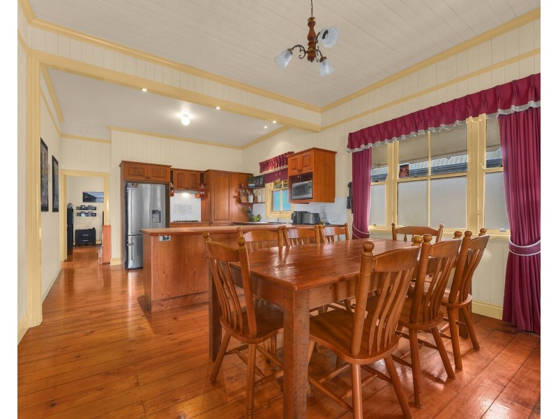 24 Shakespeare Street, Coorparoo QLD 4151