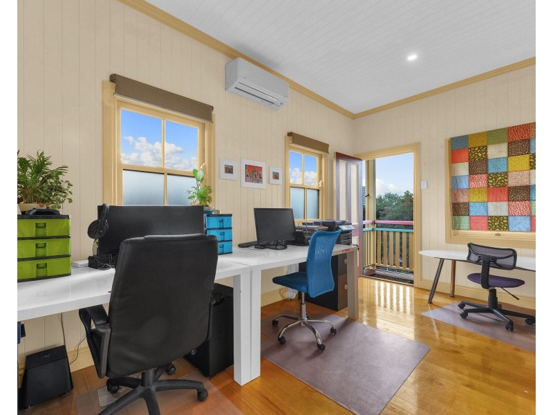 24 Shakespeare Street, Coorparoo QLD 4151