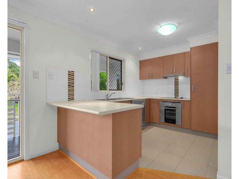 1/31 Mclay Street, Coorparoo QLD 4151