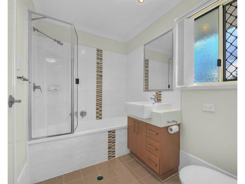 1/31 Mclay Street, Coorparoo QLD 4151