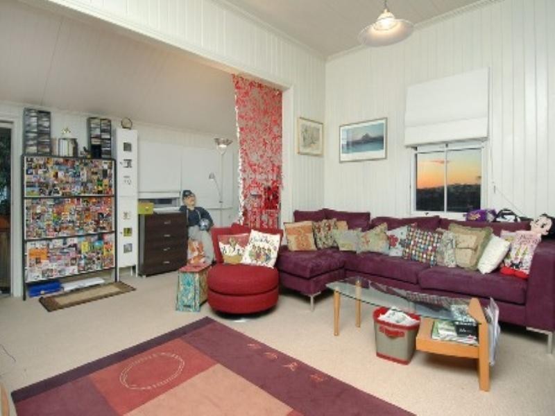 30 Sydney Avenue, Camp Hill QLD 4152