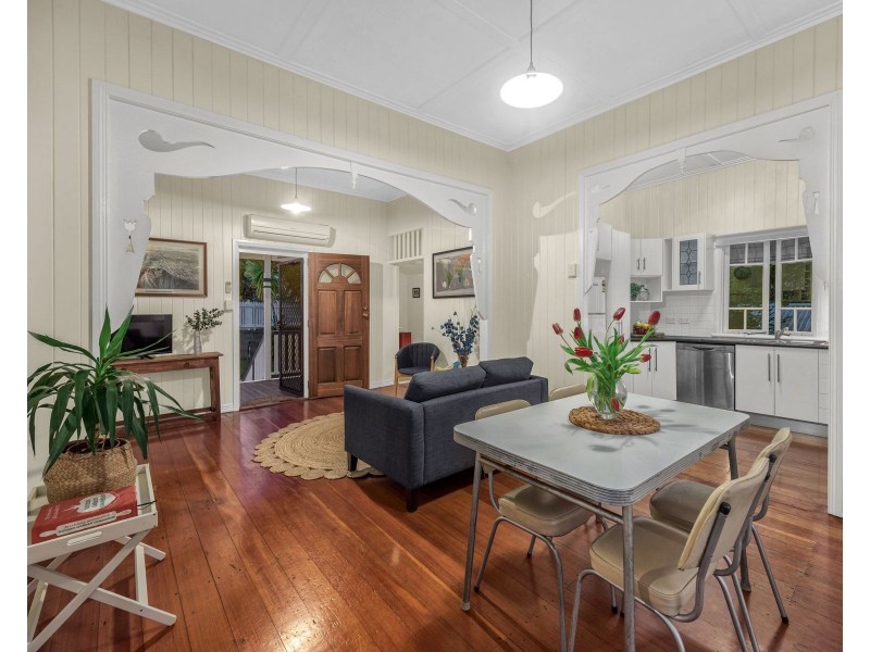 48 Raff Avenue, Holland Park QLD 4121