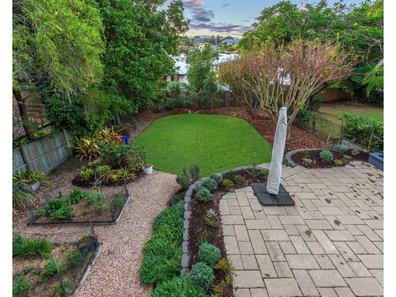 48 Raff Avenue, Holland Park QLD 4121