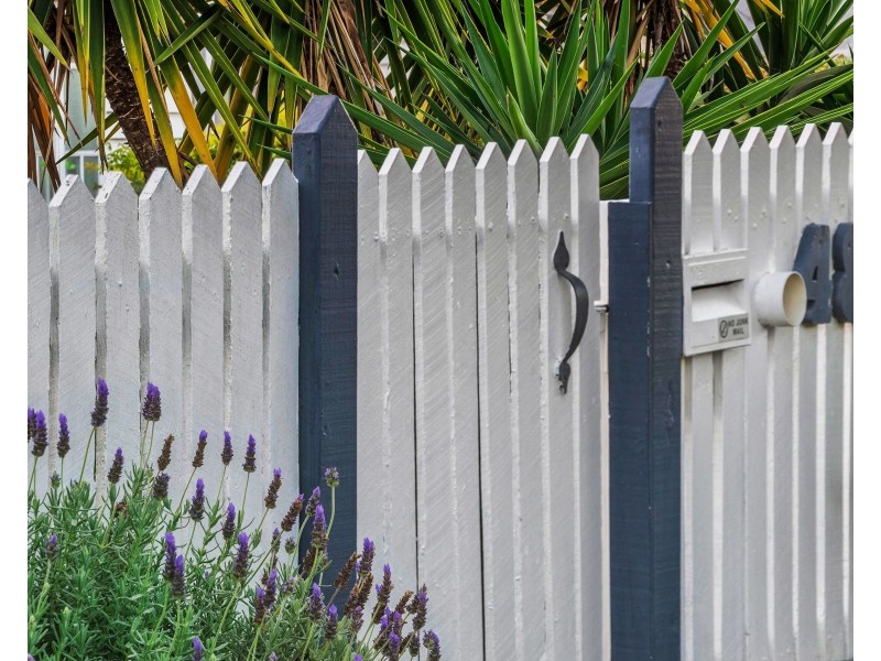 48 Raff Avenue, Holland Park QLD 4121