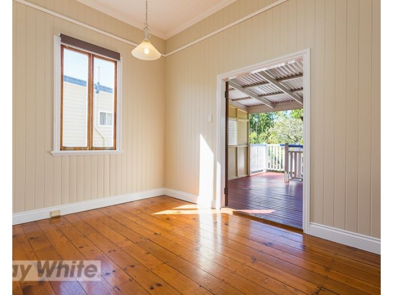 9 Birdwood Street, Coorparoo QLD 4151