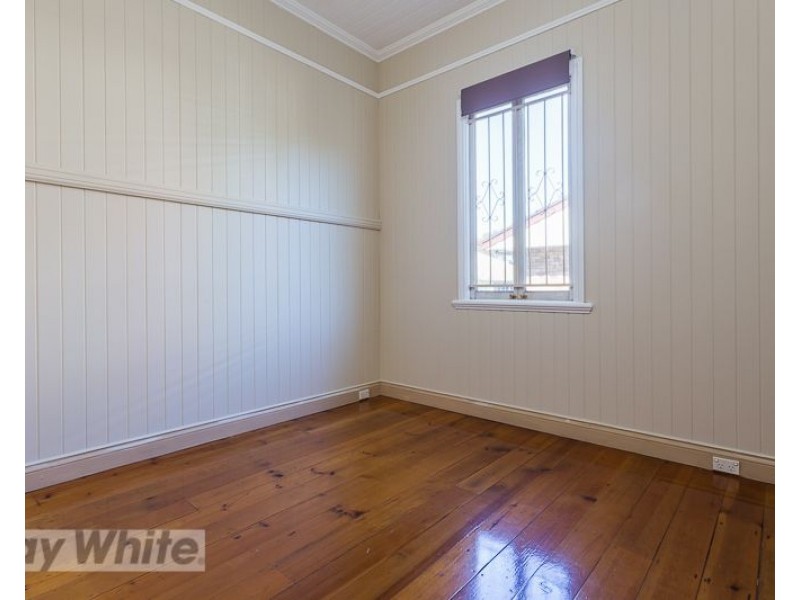 9 Birdwood Street, Coorparoo QLD 4151