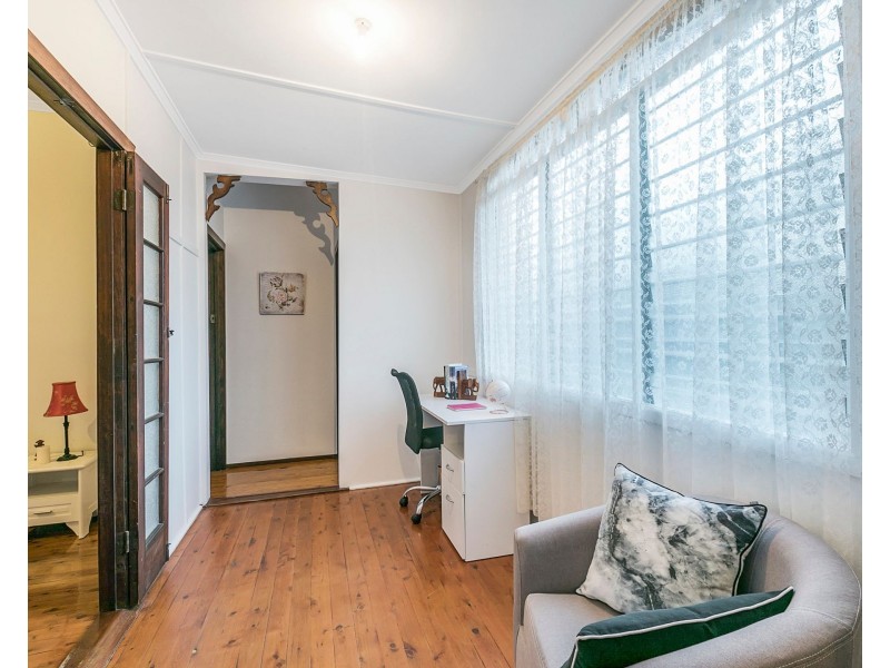 13 Laura Street, Greenslopes QLD 4120