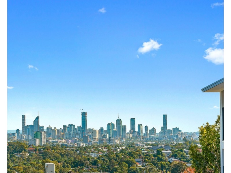 26 Kneale Street, Holland Park West QLD 4121