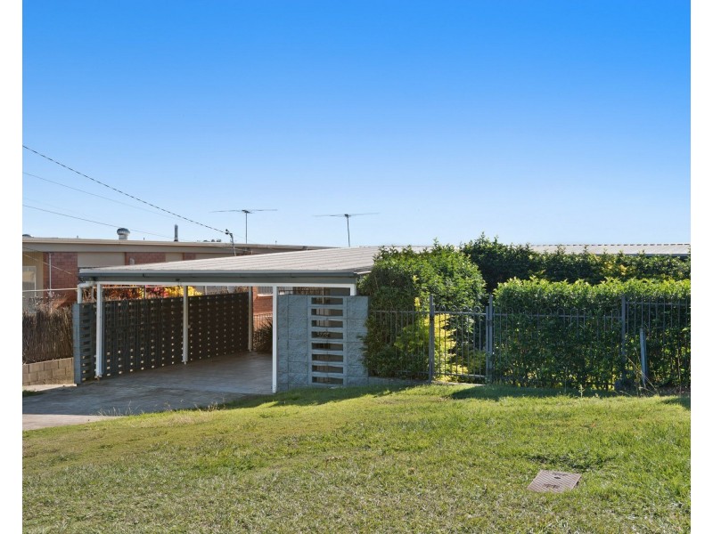 26 Kneale Street, Holland Park West QLD 4121