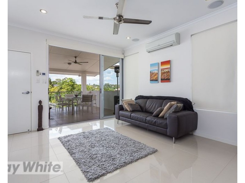4/64 Pembroke Road, Coorparoo QLD 4151