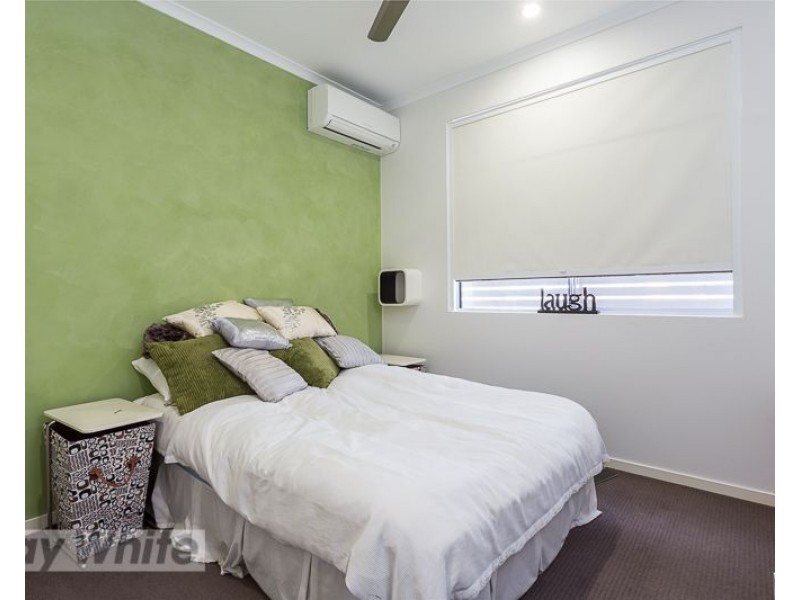 4/64 Pembroke Road, Coorparoo QLD 4151