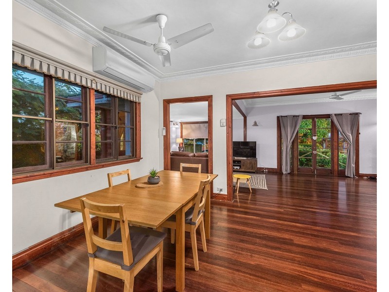 25 Oateson Skyline Drive, Seven Hills QLD 4170