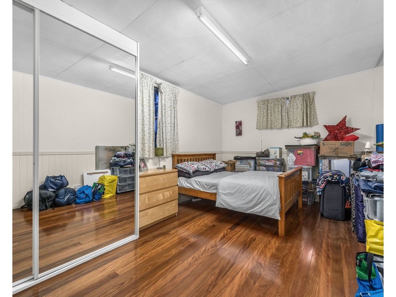 25 Oateson Skyline Drive, Seven Hills QLD 4170