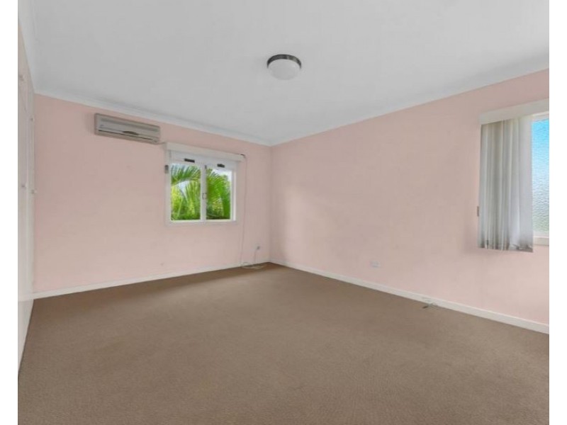 118 Norman Avenue, Norman Park QLD 4170