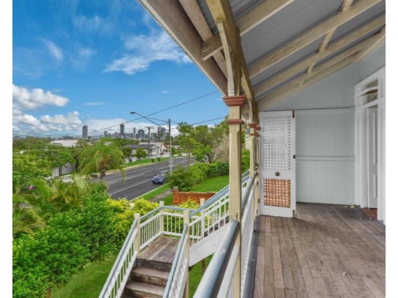 120 Norman Avenue, Norman Park QLD 4170