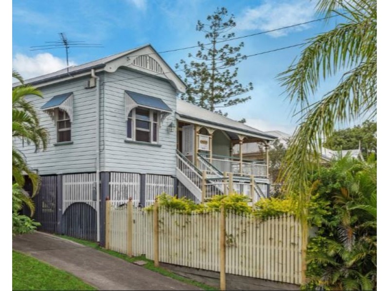 120 Norman Avenue, Norman Park QLD 4170