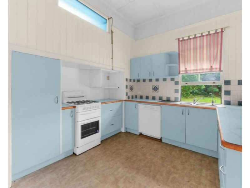 120 Norman Avenue, Norman Park QLD 4170