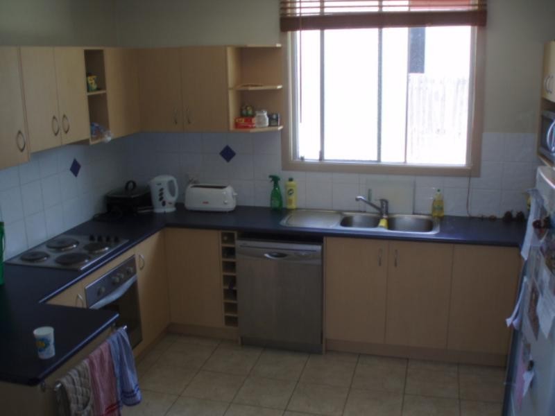 72 Anzac Road, Carina Heights QLD 4152